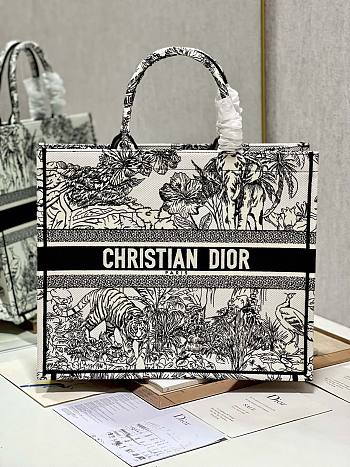 	 Bagsaaa Dior Large Book Tote Ecru and Black Toile de Jouy Embroidery