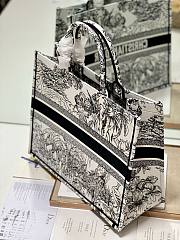 	 Bagsaaa Dior Large Book Tote Ecru and Black Toile de Jouy Embroidery - 6