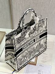 	 Bagsaaa Dior Large Book Tote Ecru and Black Toile de Jouy Embroidery - 4