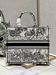 	 Bagsaaa Dior Large Book Tote Ecru and Black Toile de Jouy Embroidery - 3