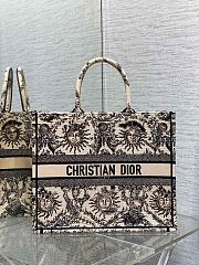 Bagsaaa Dior Large Book Tote Beige and Black Toile de Jouy Soleil Embroidery - 1