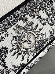 	 Bagsaaa Dior Medium Book Tote White and Black Toile de Jouy Soleil Embroidery - 6