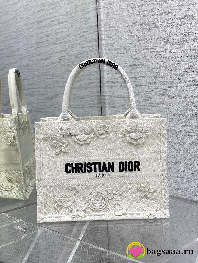 Bagsaaa Dior Book Tote Small White D-Lace Flower Embroidery with 3D Macramé Effect - 1