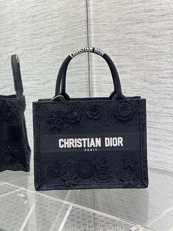	 Bagsaaa Dior Book Tote Small Black D-Lace Flower Embroidery with 3D Macramé Effect