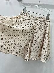 Bagsaaa Louis Vuitton Silk Fabric Monogram Cream Color Short Skirt - 3