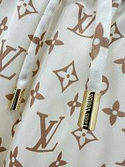 	 Bagsaaa Louis Vuitton Silk Fabric Monogram Cream Color Pants - 4