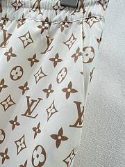 	 Bagsaaa Louis Vuitton Silk Fabric Monogram Cream Color Pants - 6