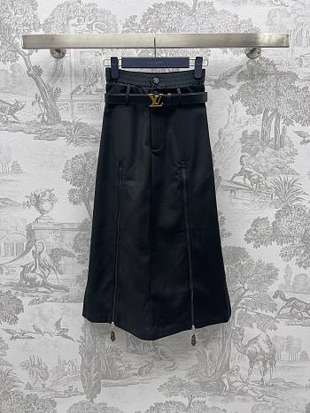 Bagsaaa Louis Vuitton Black With Belt Long Skirt