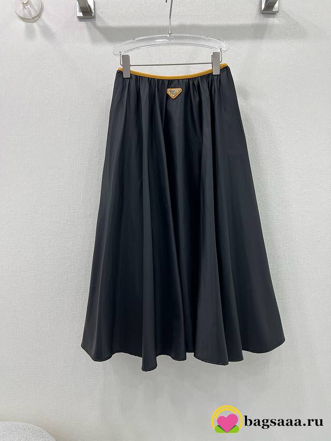 Bagsaaa Prada Pleat Black Skirt - 1