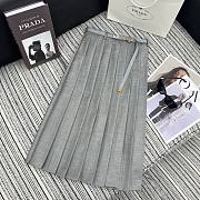 Bagsaaa Prada Pleat Long Skirt Grey With Belt - 1