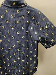 Basgaaa Louis Vuitton Embroidered Signature Short-Sleeved Denim Shirt - 5