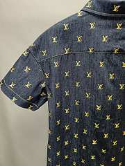 Basgaaa Louis Vuitton Embroidered Signature Short-Sleeved Denim Shirt - 4