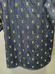Basgaaa Louis Vuitton Embroidered Signature Short-Sleeved Denim Shirt - 2