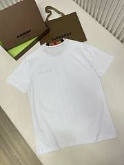 	 Bagsaaa Burberry White T-Shirt - 2