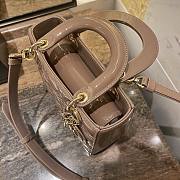 Bagsaaa Dior Small Lady Bag Taupe Patent Cannage Calfskin 20cm - 4