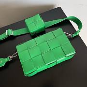 	 Bagsaaa Bottega Veneta Intrecciato-weave leather cross-body bag green - 26x16x6.5cm - 5