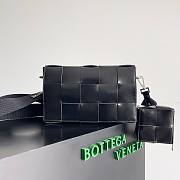 	 Bagsaaa Bottega Veneta Intrecciato-weave leather cross-body bag black - 26x16x6.5cm - 1