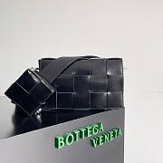 	 Bagsaaa Bottega Veneta Intrecciato-weave leather cross-body bag black - 26x16x6.5cm - 5