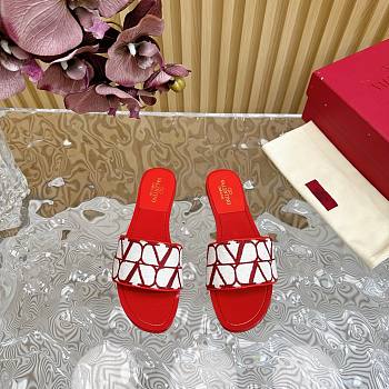 	 Bagsaaa Valentino Garavani Toile Iconographe Sandals Red/White
