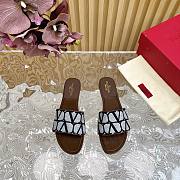 	 Bagsaaa Valentino Garavani Toile Iconographe Sandals Black/White - 1