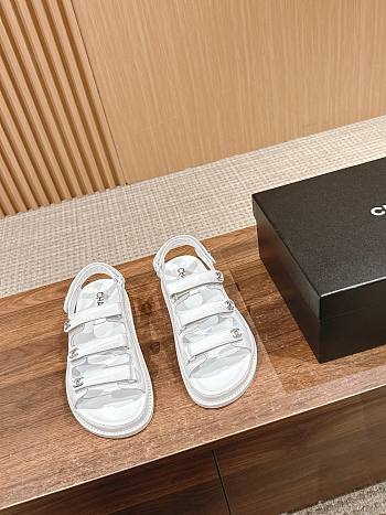 Bagsaaa Chanel Dad Sandals In White 02