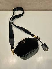 	 Bagsaaa Prada Leather mini shoulder bag Black - 18x15x8cm - 2