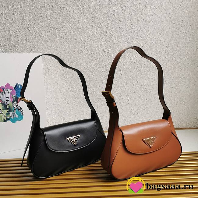 Bagsaaa Prada small leather shoulder bag - 25cm - 1