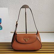 Bagsaaa Prada small leather shoulder bag - 25cm - 2
