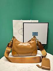 	 Bagsaaa Prada RE-Edition 2005 Smooth Leather Shoulder Bag In Brown - 23x17x605cm - 3