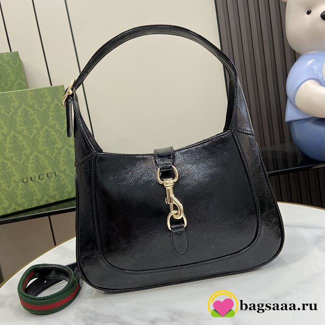 Bagsaaa Gucci Jackie Small Shoulder Bag Black Patent 782849 Size 27.5x19x4cm - 1