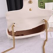 Bagsaaa Gucci GG Marmont Super Mini Bag 476433 White Size 16.5x10x4.5cm - 2