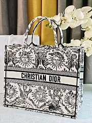 Bagsaaa Large Dior Book Tote White and Black Toile de Jouy Soleil Embroidery - 42 x 35 x 18.5 cm - 3