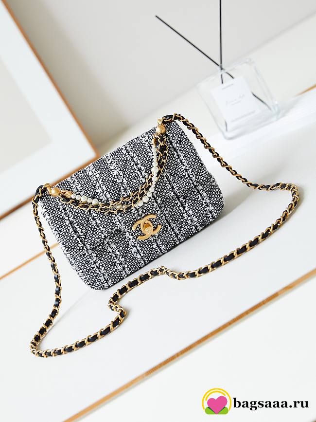 Bagsaaa Chanel Mini Flap Bag AS4384 Black & White Tweed - 14.5 × 19.5 × 7.5 cm - 1