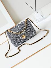 Bagsaaa Chanel Mini Flap Bag AS4384 Black & White Tweed - 14.5 × 19.5 × 7.5 cm - 1