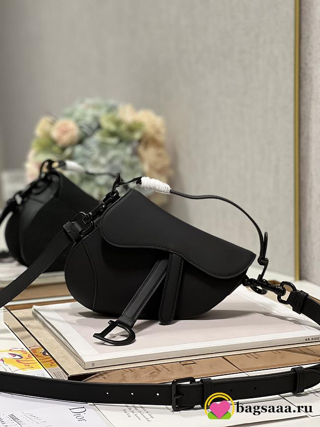 Bagsaaa Dior Mini Saddle Bag With Strap Black Ultramatte Calfskin - 19 x 16 x 5 cm - 1