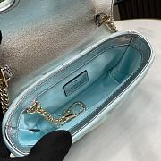 Bagsaaa Gucci GG Marmont Super Mini Bag 476433 Blue Iridescent - 16.5x10x4.5cm - 2