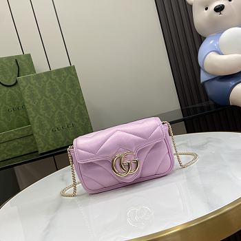 Bagsaaa Gucci GG Marmont Super Mini Bag 476433 Pink Iridescent - 16.5x10x4.5cm