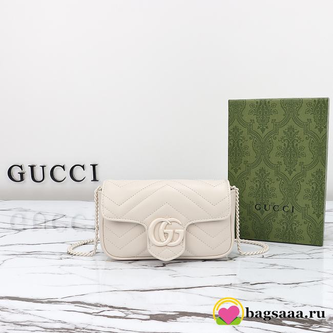 Bagsaaa Gucci GG Marmont Super Mini Bag 476433 Full White - 16.5x10x4.5cm - 1