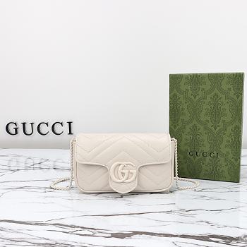 Bagsaaa Gucci GG Marmont Super Mini Bag 476433 Full White - 16.5x10x4.5cm
