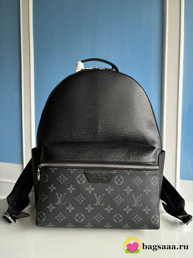 Bagsaaa Louis Vuitton M31033 Discovery Backpack Black - 29 x 38 x 20 cm - 1