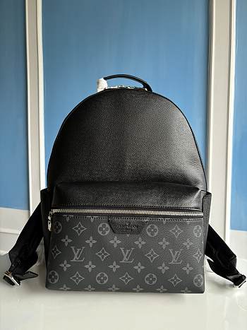 Bagsaaa Louis Vuitton M31033 Discovery Backpack Black - 29 x 38 x 20 cm