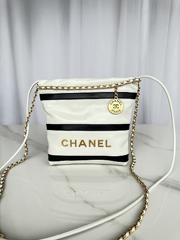 Bagsaaa Chanel 22 Mini Handbag White & Black AS3980 - 20 × 19 × 6 cm