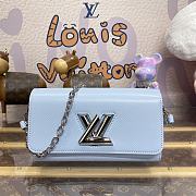 Bagsaaa Louis Vuitton M24566 Twist West Candy Blue - 23.5 x 12 x 7 cm - 1