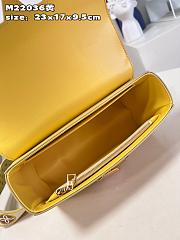 Bagsaaa Louis Vuitton M22038 Twist MM Plume Yellow - 23 x 17 x 9.5 cm - 5