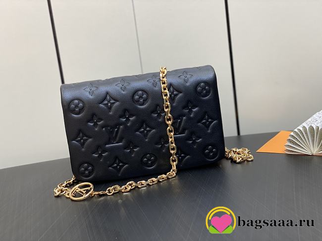 Bagsaaa Louis Vuitton M82116 Pochette Coussin Black - 20 x 14 x 8 cm - 1