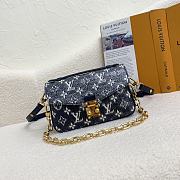 Bagsaaa Louis Vuitton M22834 Pochette Métis East West - 21.5 x 13.5 x 6 cm - 1