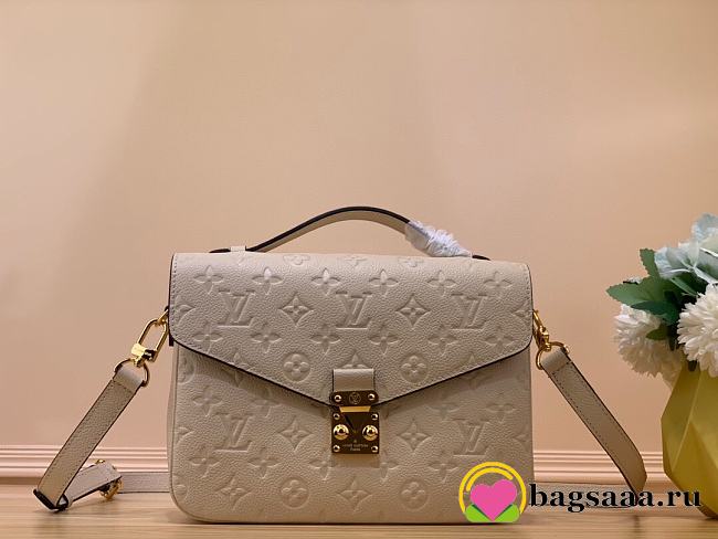 Bagsaaa Louis Vuitton Pochette Métis M46552 Creme - 25 x 19 x 7 cm - 1