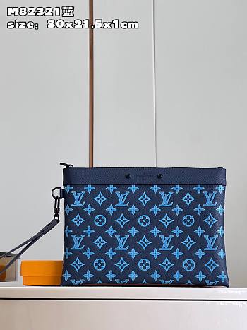 Bagsaaa Louis Vuitton Pochette To-Go M82321 Blue - 30 x 21.5 x 1 cm
