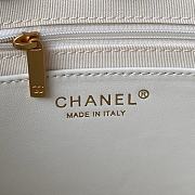 Bagsaaa Chanel Large Hobo Bag White AS4450 - 24 × 36 × 6 cm - 2