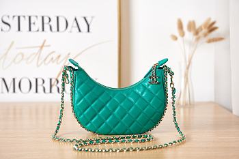 Bagsaaa Chanel Small Hobo Bag AS3917 Green - 15×20×6 cm